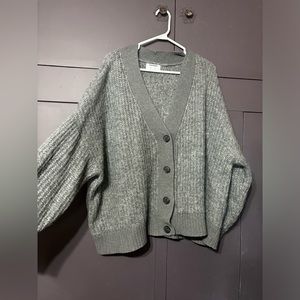 Women’s XXL Grey Button-Up Cardigan - heavy/thick and cozy material